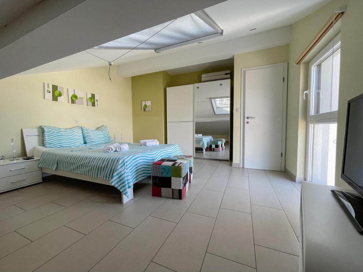 Apartamento Ferienhaus Ivanka Trogir Exterior foto