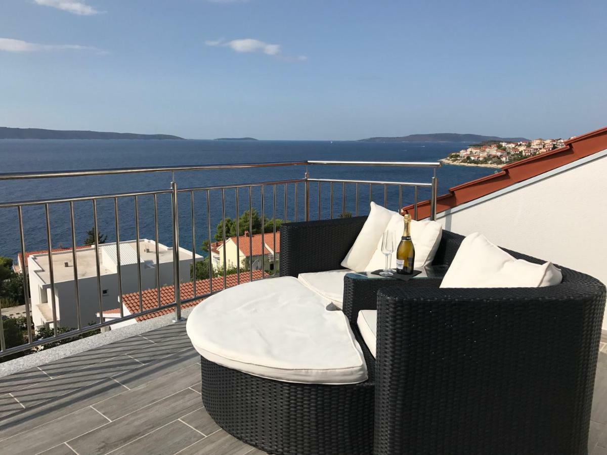 Apartamento Ferienhaus Ivanka Trogir Exterior foto